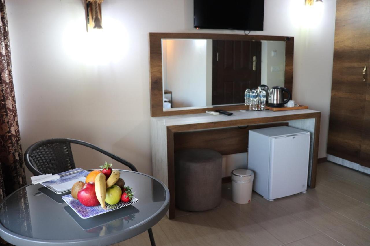 Trend Cesmealti Hotel & Lounge İzmir Eksteriør bilde